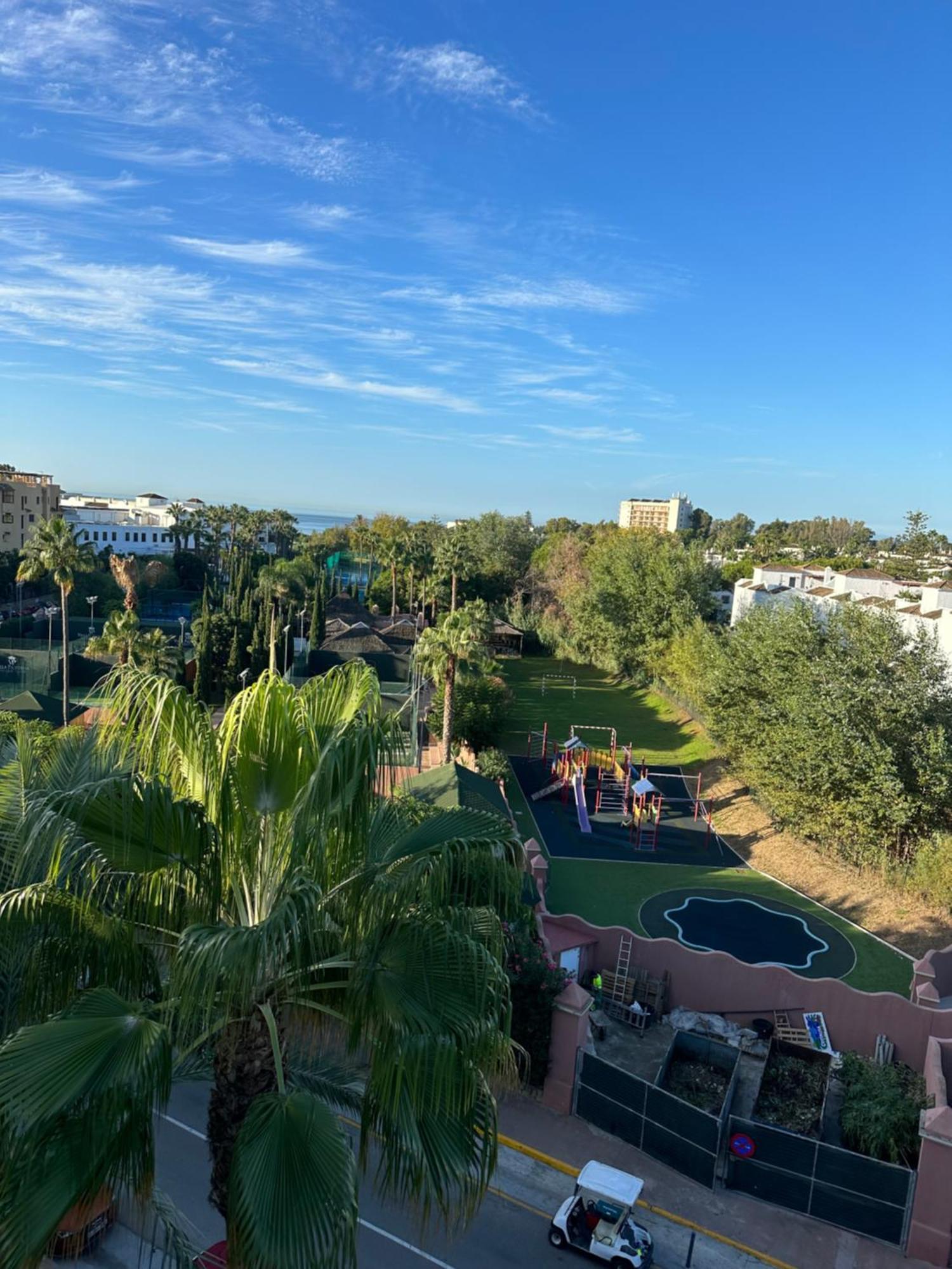 Sea & Mountain View Penthouse Appartement Estepona Buitenkant foto