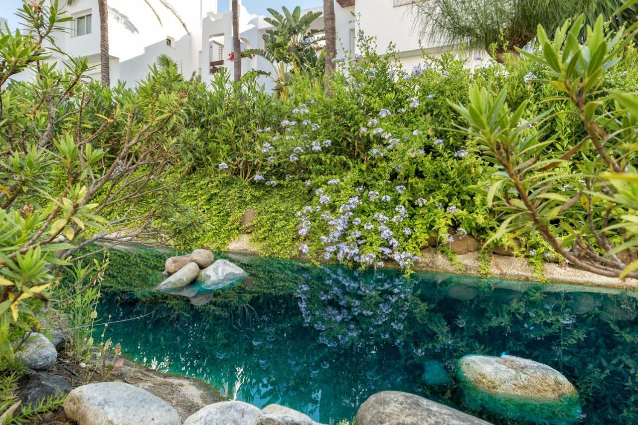 Sea & Mountain View Penthouse Appartement Estepona Buitenkant foto