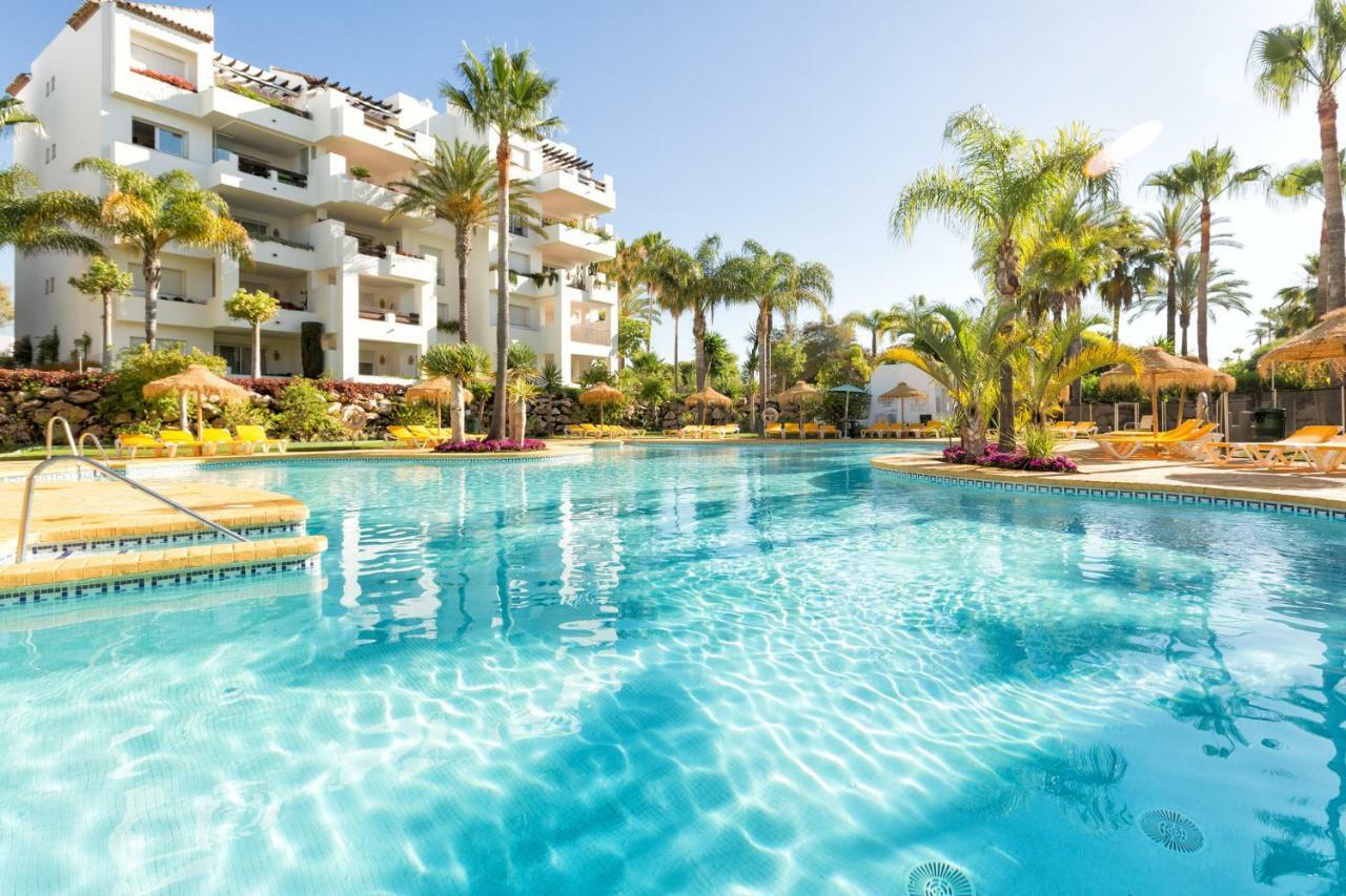 Sea & Mountain View Penthouse Appartement Estepona Buitenkant foto