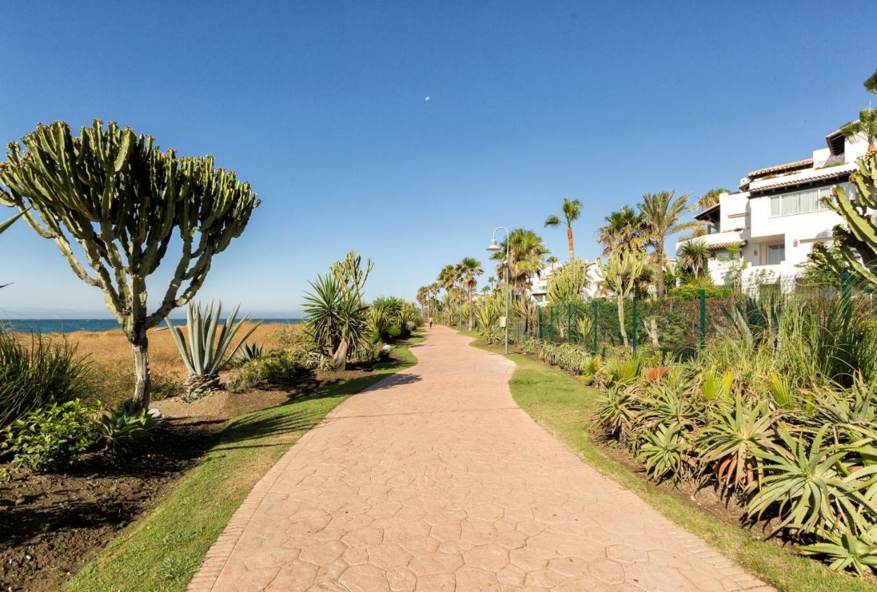Sea & Mountain View Penthouse Appartement Estepona Buitenkant foto